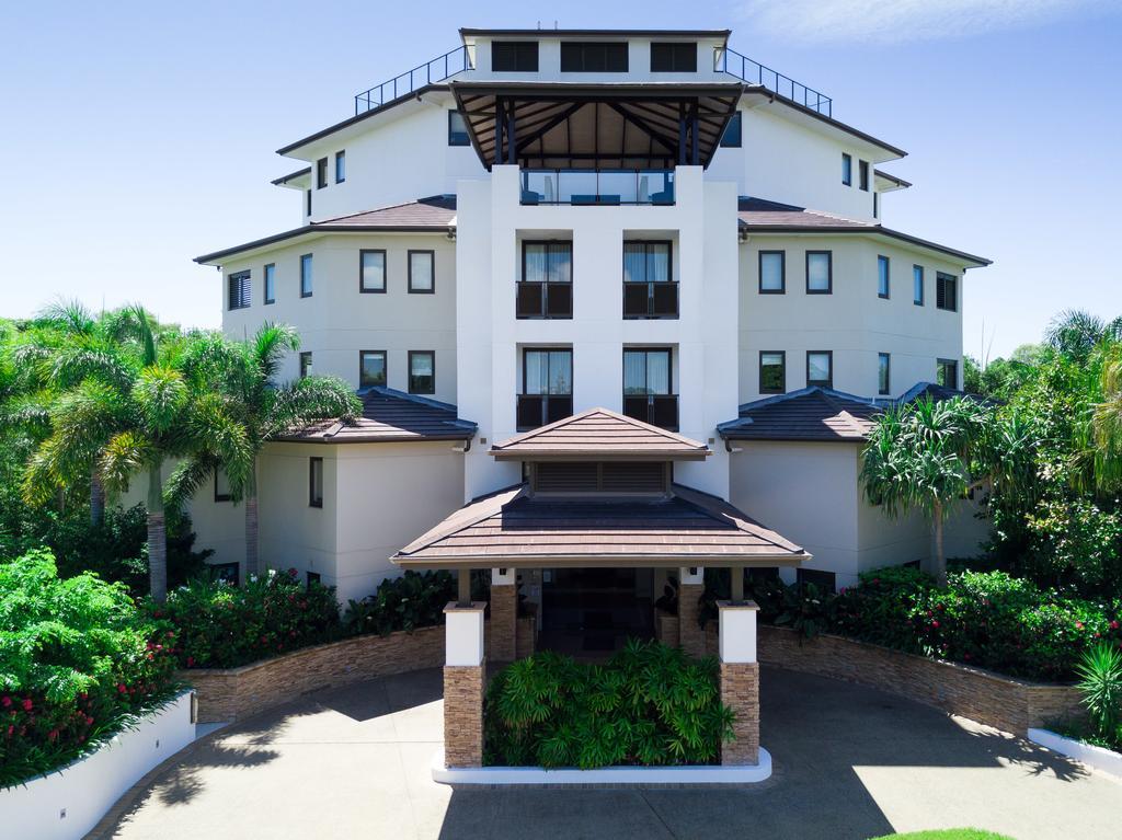Grand Mercure Allegra Hervey Bay Exterior foto The hotel's main building